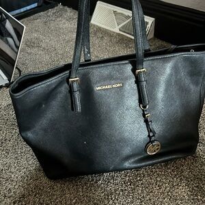 Michael Kors tote
